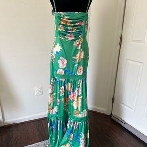 Elegant flowery dress from mortal